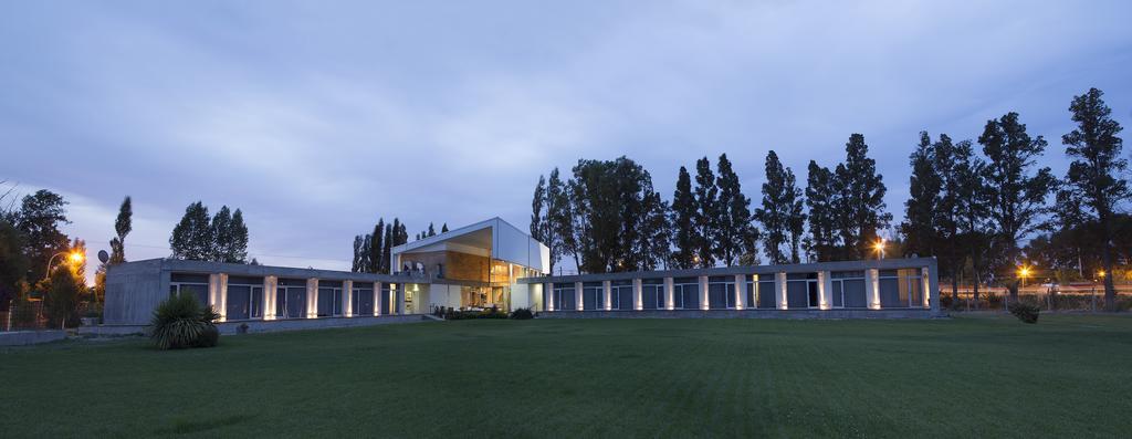Herradura Hotel Suites Неукен Экстерьер фото