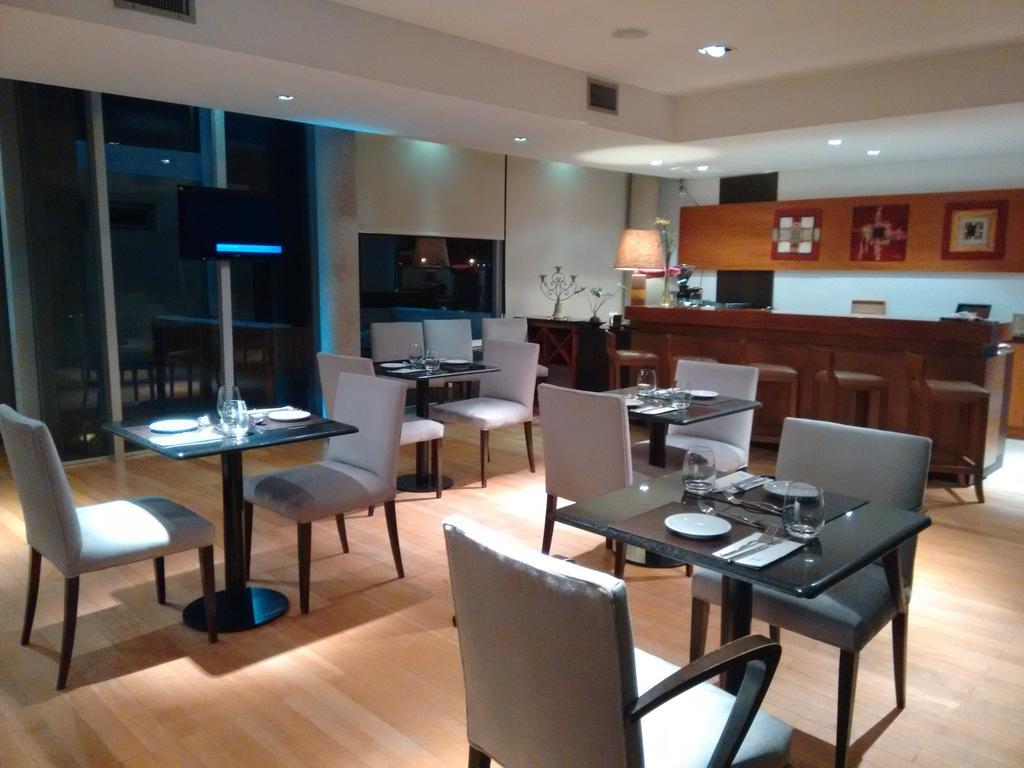 Herradura Hotel Suites Неукен Экстерьер фото
