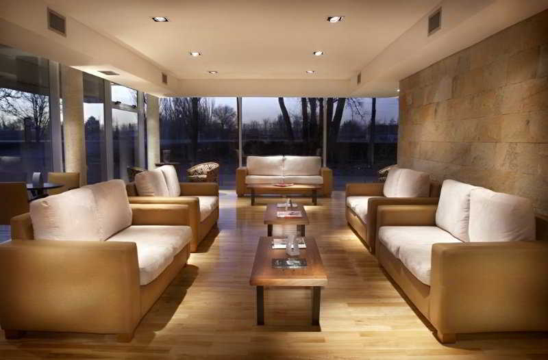 Herradura Hotel Suites Неукен Экстерьер фото