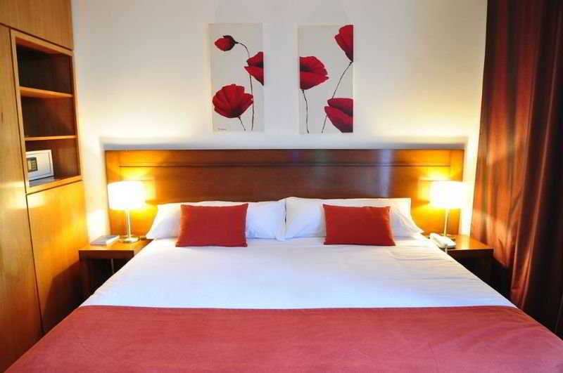 Herradura Hotel Suites Неукен Экстерьер фото